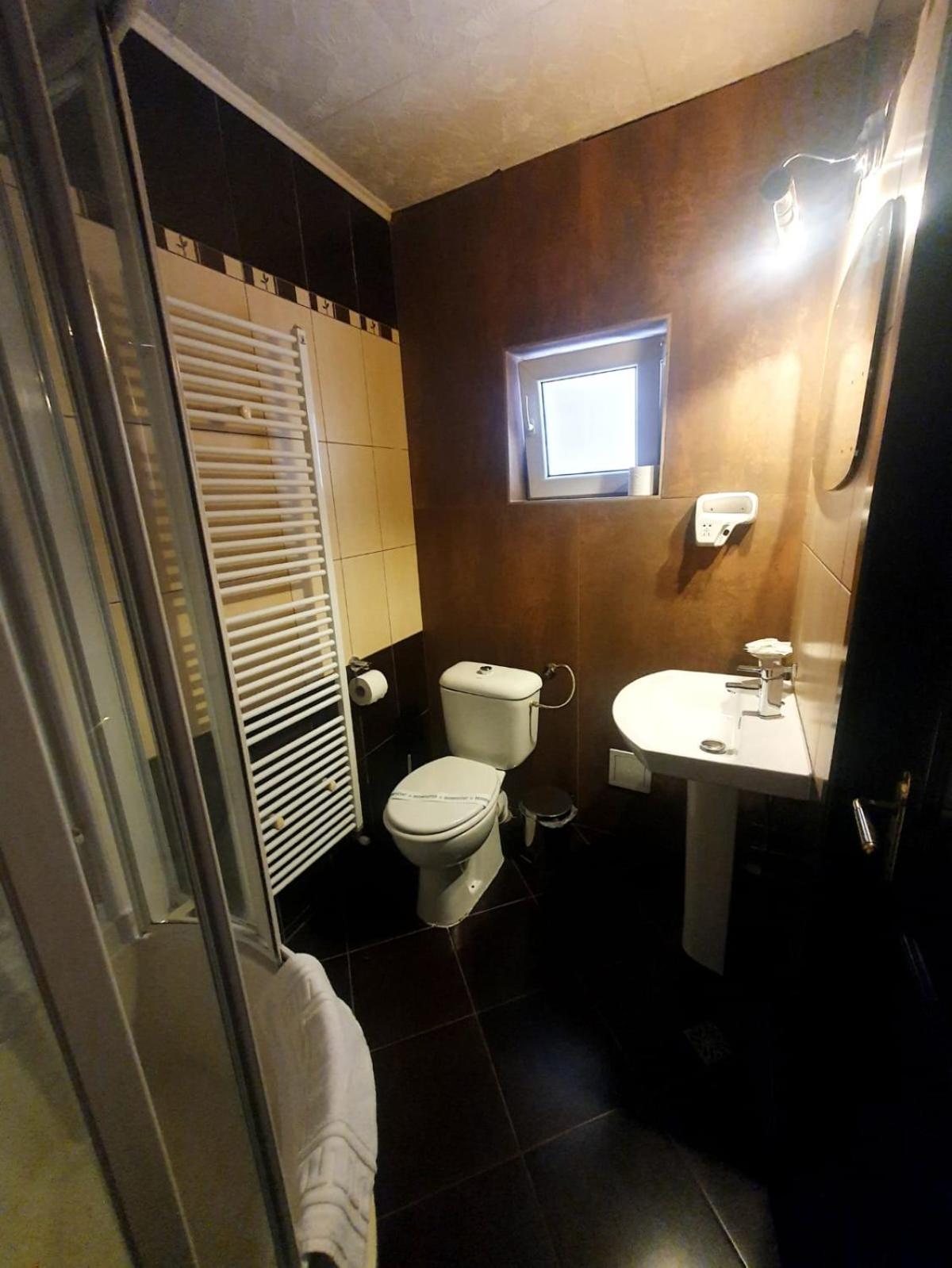 Pensiunea Caprioara Buşteni Exteriér fotografie